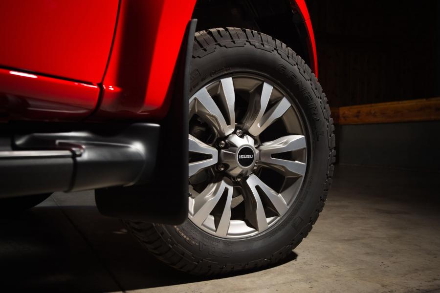 Колеса Isuzu D-Max LX Double Cab 2018 года  (ZA) (фото 32 из 37)